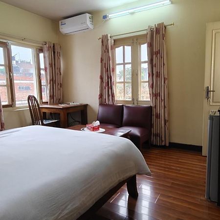 Rooftop Studio And 2Bhk Apartments In Kathmandu'S Most Happening Place Bagian luar foto